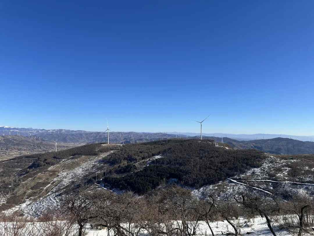 明阳智能风电场年度核心指标全面突破 发电效能显著提升(图2) 明阳智能风电场年度核心指标全面突破 发电效能显著提升(图2)