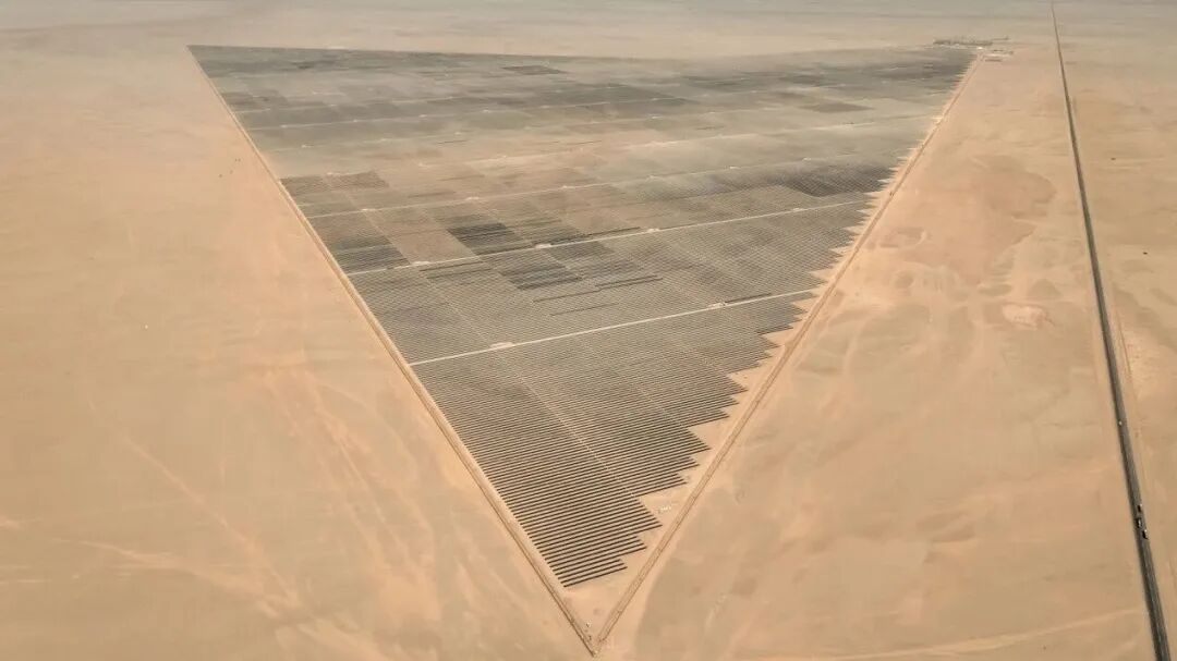 WFES 2026 | 智创全球能源未来 中信博携一站式智慧能源解决方案闪耀中东(图9) WFES 2026 | 智创全球能源未来 中信博携一站式智慧能源解决方案闪耀中东(图9)